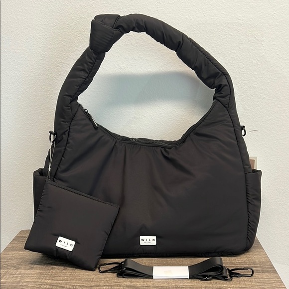 π€π Wilo The Brand Knot Cresent Travels Bag w/ Crossbody & Carry-On Straps βοΈ - Picture 8 of 9